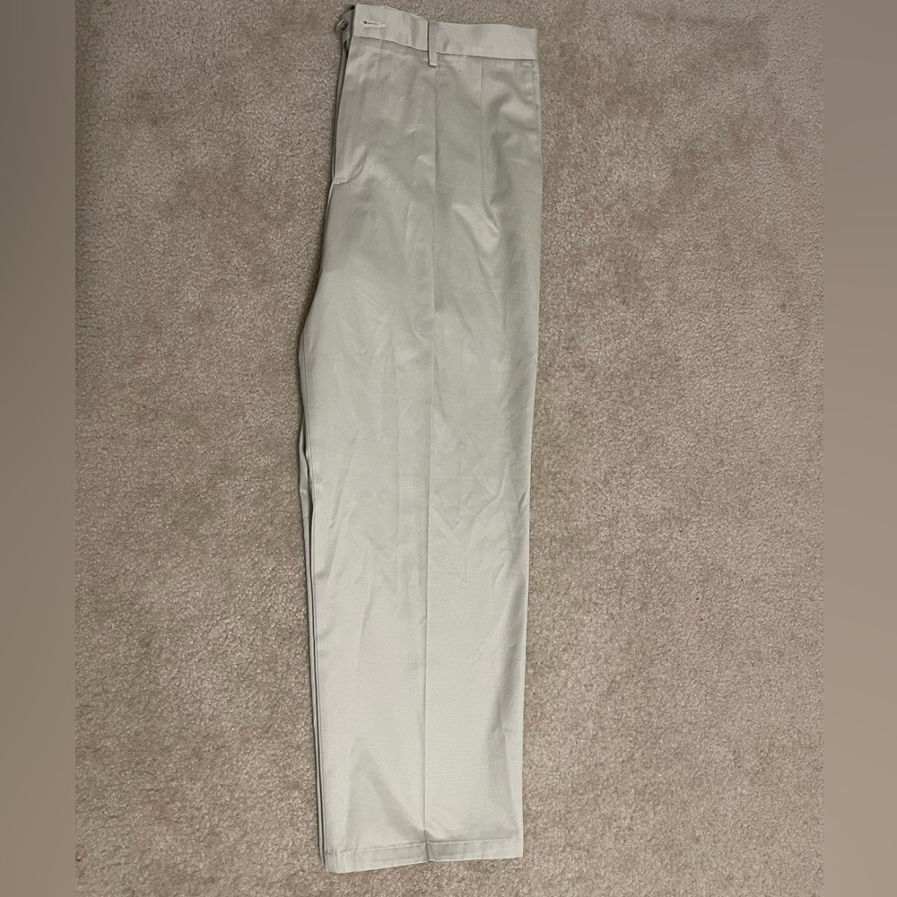 Dockers Signature Classic Fit Khaki Pants